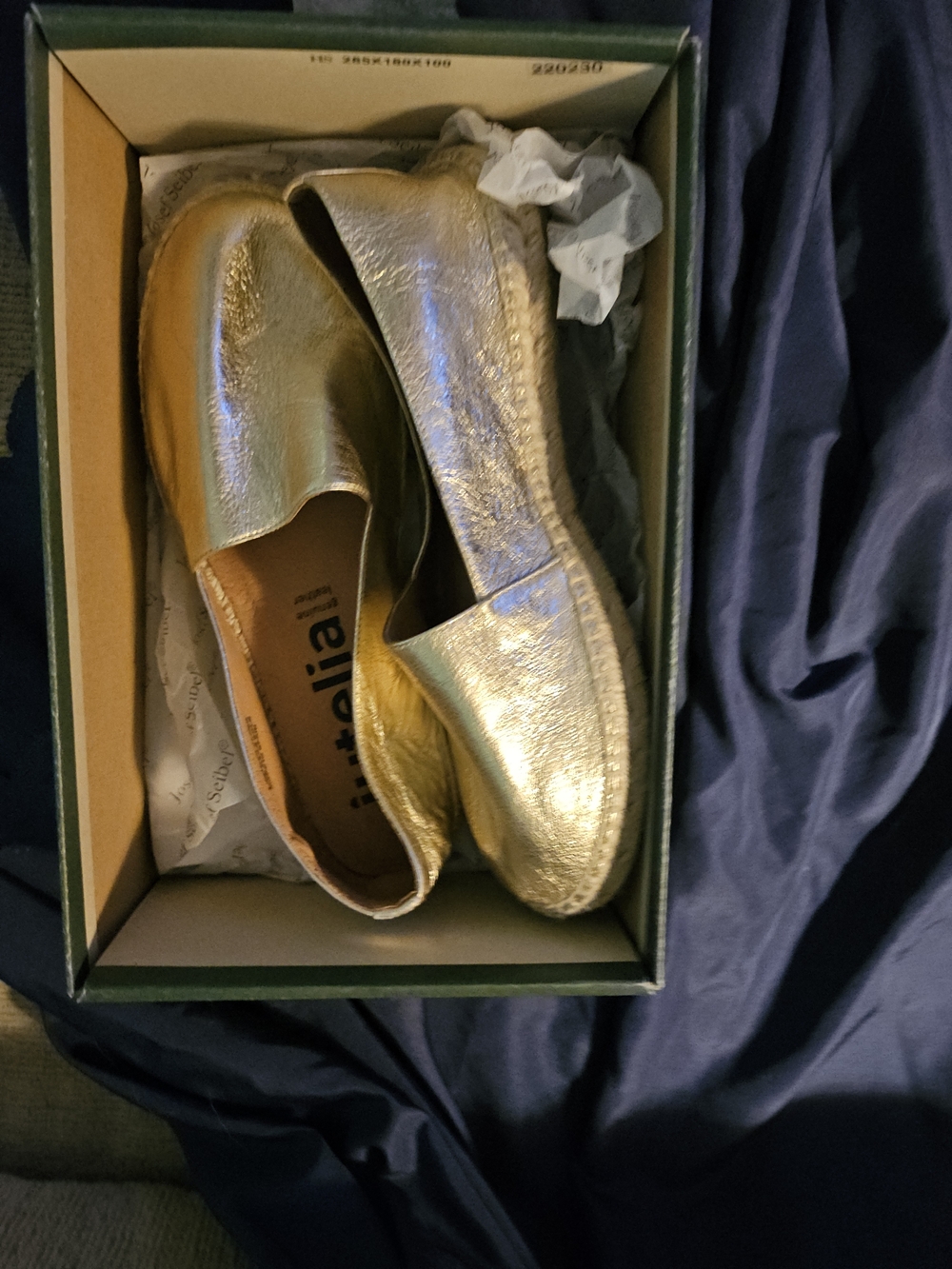 JUTELIA Metallic Gold Slip-On Espadrilles - Women's Casual Flats
